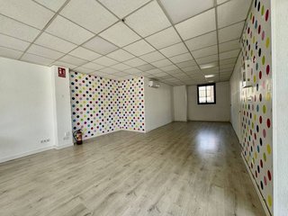 Local comercial en alquiler en Roca del Vallès, la