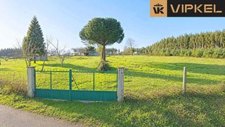 Solar en venta en Oroso