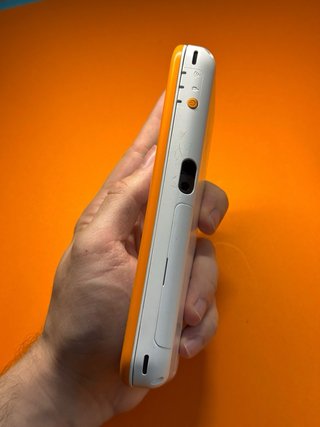 Nintendo New 2DS XL Naranja y Blanco