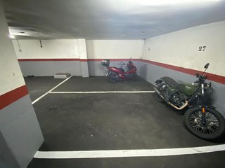 Garaje en venta en Pacífico en Madrid