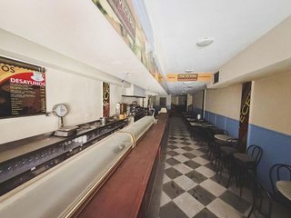 Local comercial en venta en Zona Bahía Blanca en Cádiz