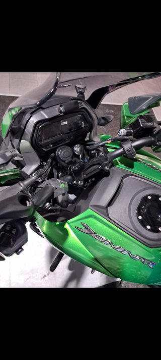Bajaj Dominar 400 Verde 2025