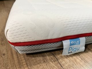 Cuna de bebé blanca + colchón