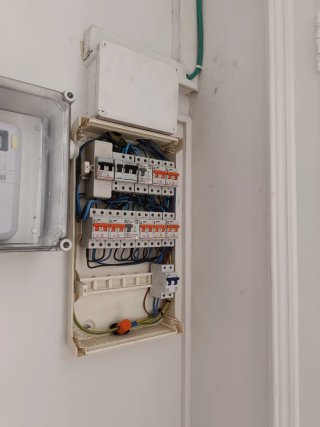 Electricista Certificado por Industria