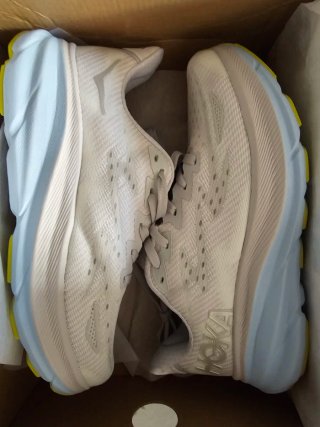 Zapatillas Hoka Blancas y Azules