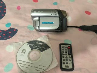 Cámara Mini DVD Sony Plata y Negra