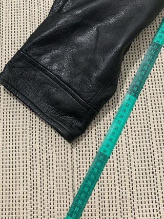 Cazadora parka cuero negra