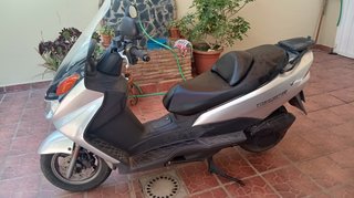 Suzuki Burgman 150cc - ITV 12/26 Telef. 633201554