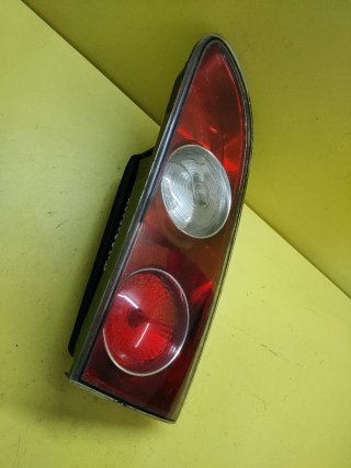 PILOTO TRASERO DERECHO PORTON SEAT IBIZA 6L (ROJO)
