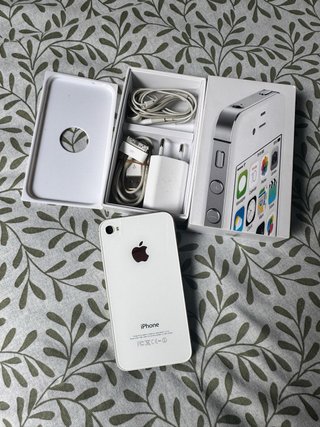 iPhone 4S 8GB  impeccabile