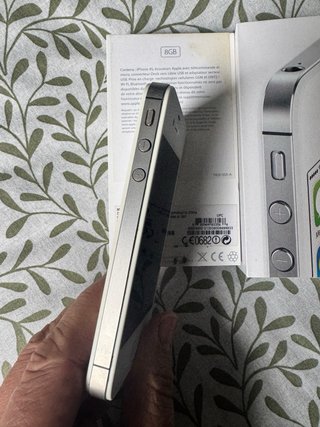 iPhone 4S 8GB  impeccabile