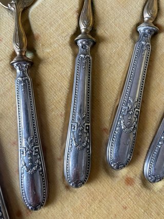 Estuche cubertería antigua