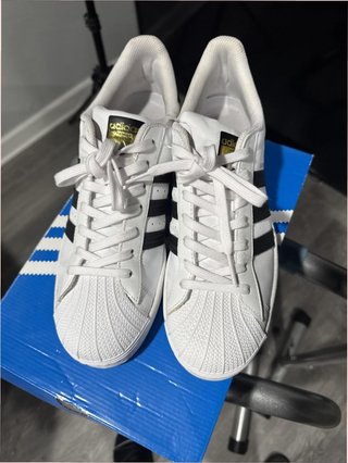Adidas Superstar Talla 39 Blanco y Negro