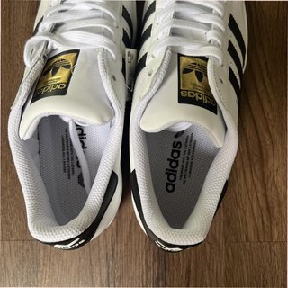 Adidas Superstar Talla 41 Blancas y Negras