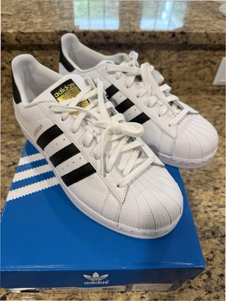 Adidas Superstar Talla 41 Blancas Negras