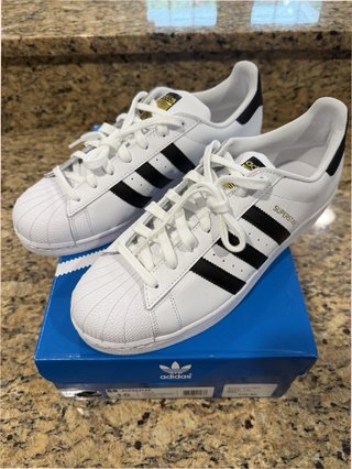 Adidas Superstar Talla 41 Blancas Negras