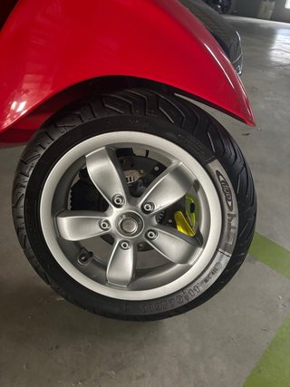 Vespa Primavera 125 ie Roja