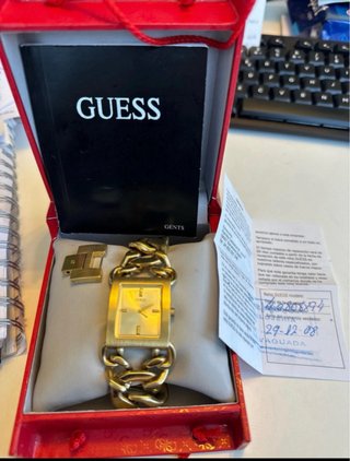 Reloj de Guess comprado en El Corte Inglés