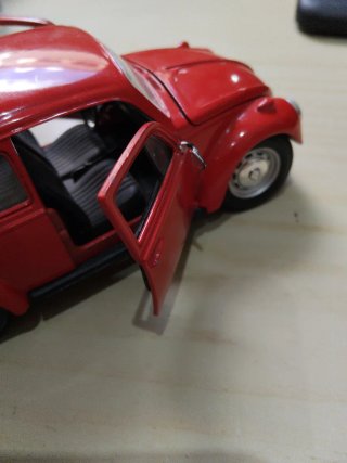 VW Beetle Maisto 1/24 para Piezas