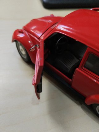 VW Beetle Maisto 1/24 para Piezas