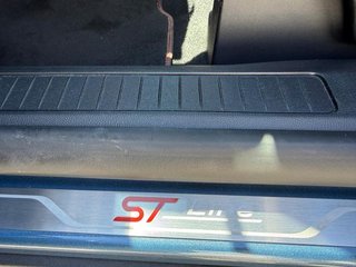 Ford Kuga ST-Line X Graphite T 2.5 Duratec FHEV AT