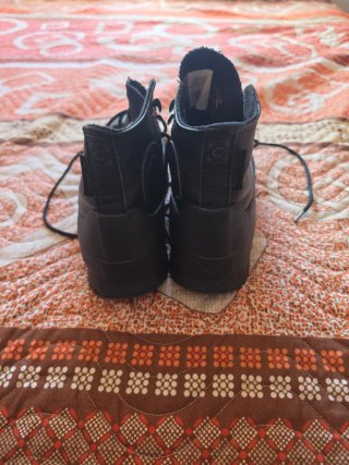 Converse Talla 37.5 Negro Casi Nuevas muy poco uso