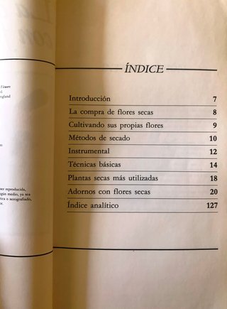 "La decoración con flores secas"