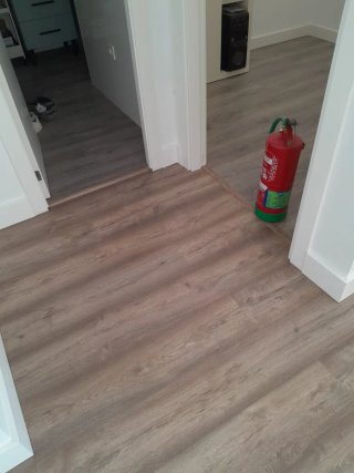 Suelo laminado imitación madera
