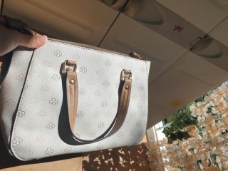 Bolso mediano de vestir nuevo