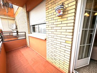 SE ALQUILA PISO DE 3 DORMITORIOS 1 BAÑO