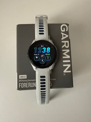 Garmin Forerunner 265 GPS Smartwatch Blanco