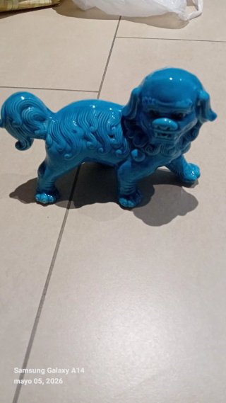 Figuras de Perros Guardianes Azules