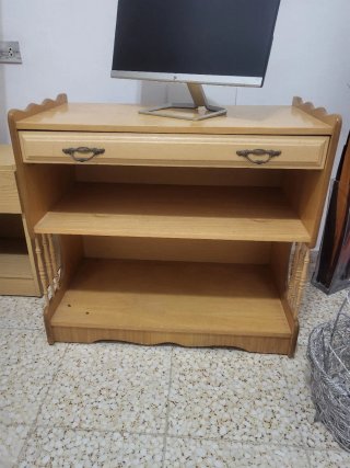 Mesa auxiliar madera con cajón
