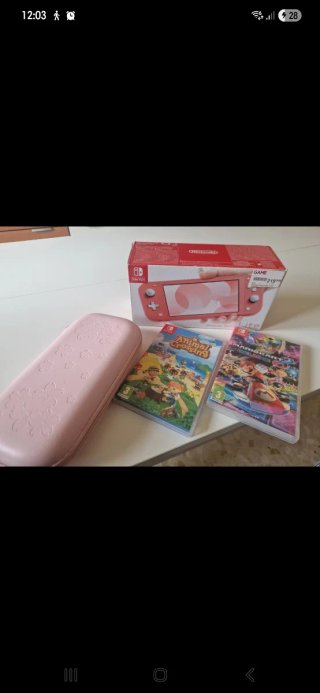 Nintendo Switch Lite + 2 Juegos