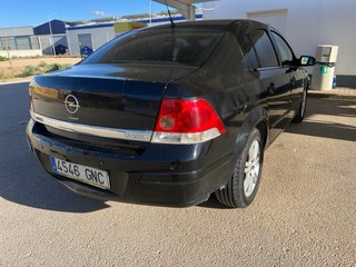 Opel Astra 2010