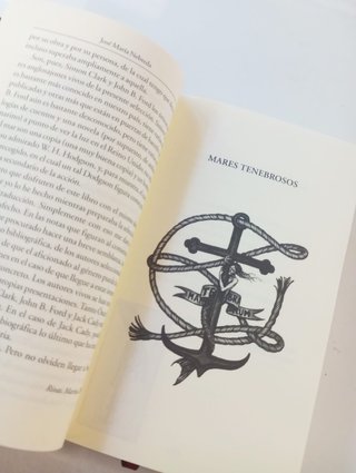 Mares Tenebrosos Una antología de cuentos de te...