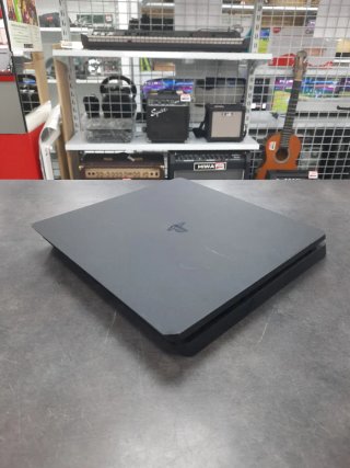 PS4 - Slim - 1TB con mando y cables