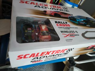 Scalextric Advance Rally Cross más pista bluetooth