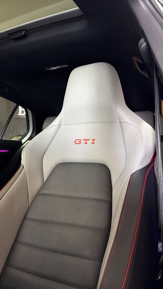 Volkswagen Golf 2024