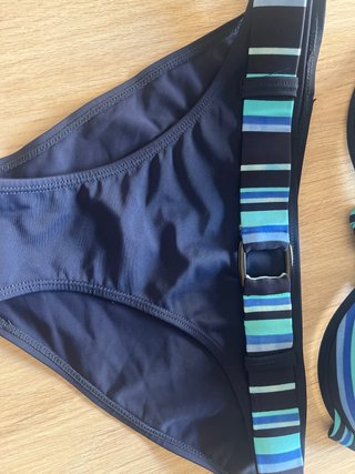 Bikini azul y verde, talla M