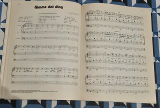 Libro 50 Partituras Música Popular Organ