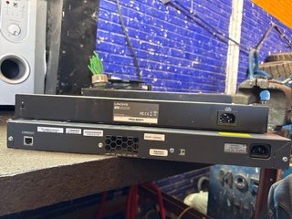 Switch Cisco Catalyst 2960 SI y Linksys LGS124