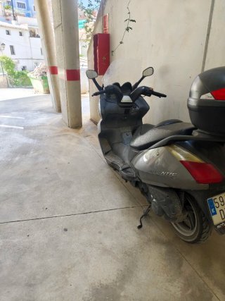 Scooter Aprilia Atlantic 250 Negra/Gris