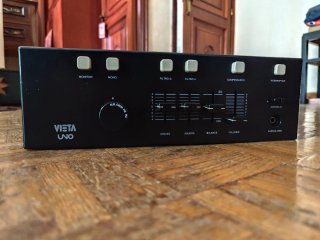 Amplificador vieta AT 210