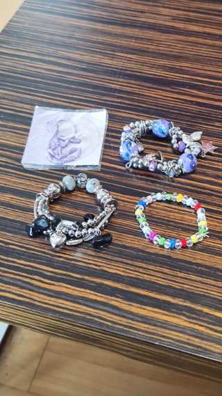 4 Pulseras Bisutería Chica Nuevas