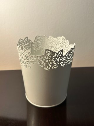 Sottovaso bianco metallo Ikea