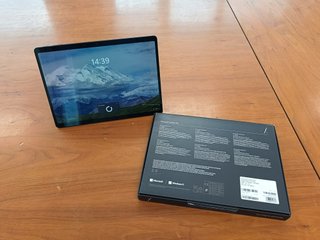 Microsoft Surface Pro 11a