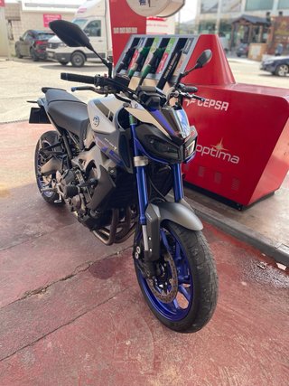 Yamaha MT-09 ABS 40750km ITV Oct27 Muchos extras!!