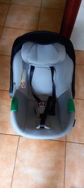 Silla de coche negra