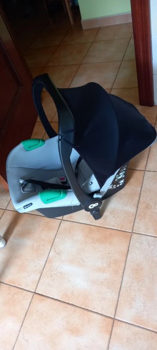 Silla de coche negra